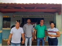 No Povoado da Vila São Miguel Vereadores visitam escola municipal e estradas vicinais